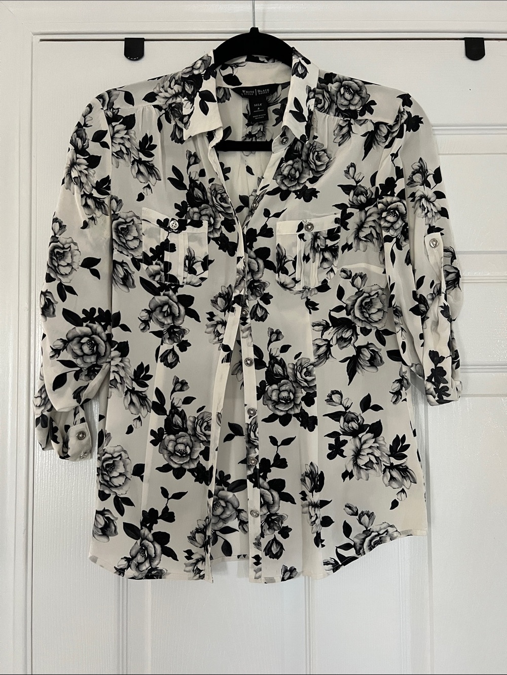 White House Black Market Black & White Floral Button-Down Shirt